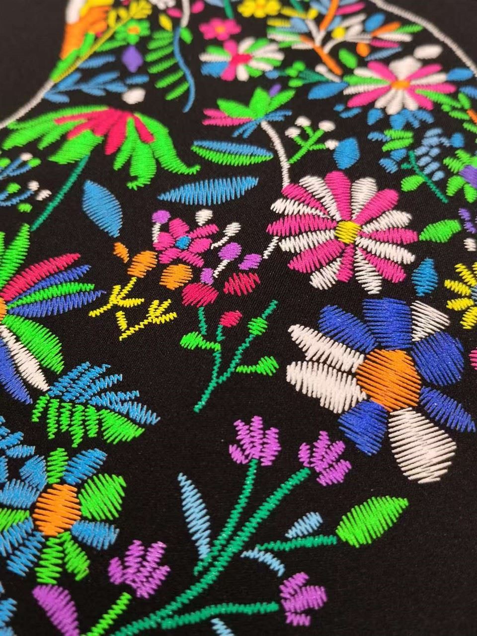 Naqshli kashta bosib chiqarish